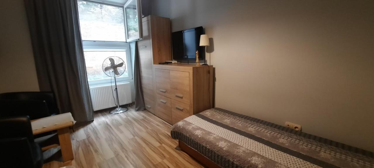 Appartement Topola1 à Cracovie Extérieur photo